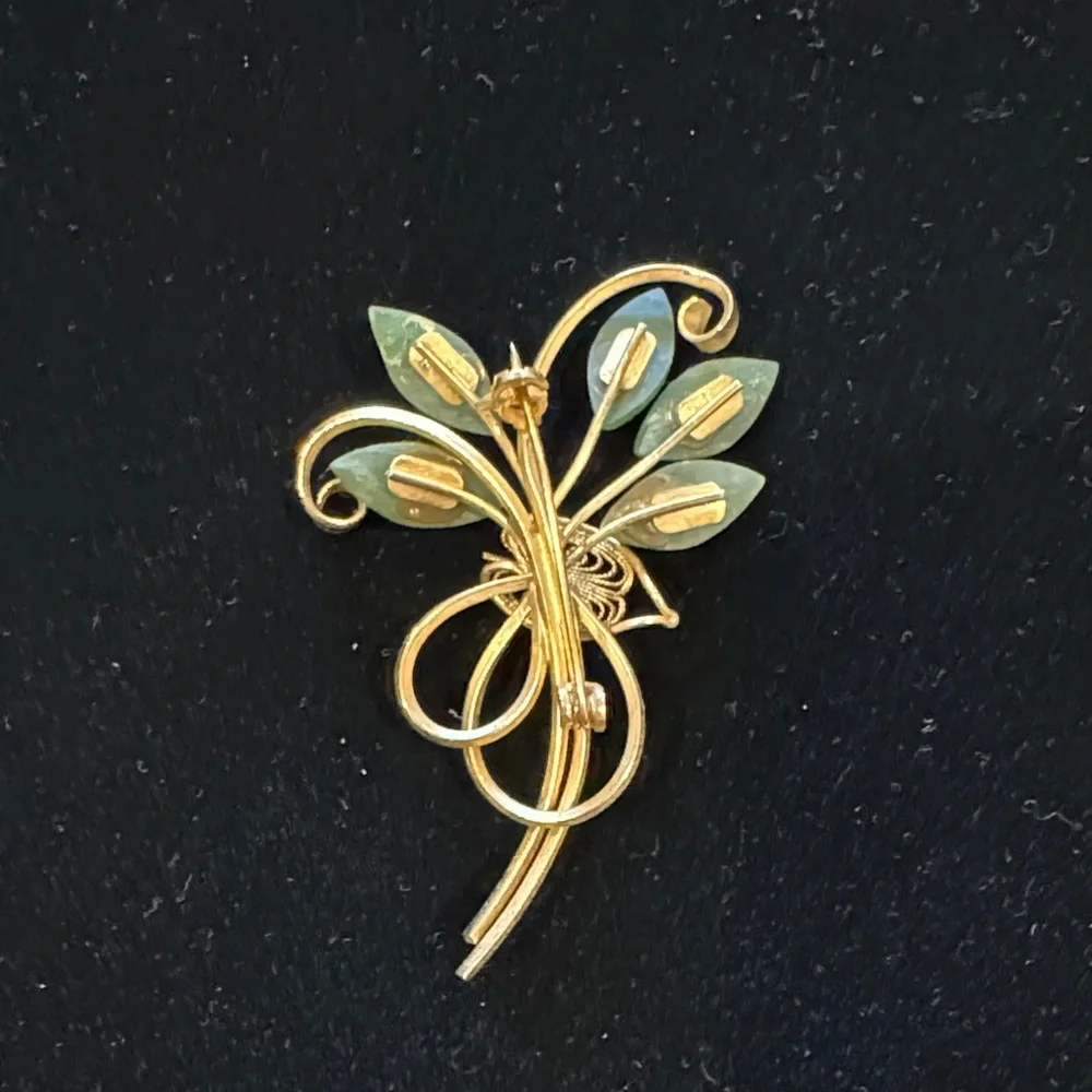 Vintage Jade and Gold Floral Brooch